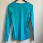 Nike Pro Women’s Fitted Long Sleeve Activewear Top Size Medium Photo 4