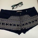 Pull & Bear  Embroidered Black Short. Photo 1