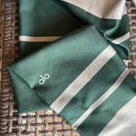  high waisted green striped leggings / Alo Yoga Highwaist Airlift Legging Photo 2