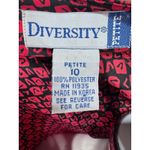Vintage Diversity Petite 10 Red Abstract Blouse Mod Asymmetrical Button Detail Black Size 10P Photo 5