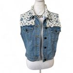 American Vintage ADORABLE VINTAGE 90's Made in USA Cotton denim lace trim vest medium. Photo 2