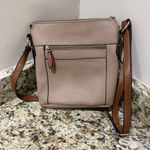 Giani Bernini Elegant Tan Crossbody Bag! A Beauty! Like NEW! No flaws! Photo 2