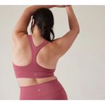 Athleta M Transcend Plunge Sports Bra Medium D-DD Berry Rose Red Photo 4