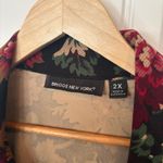 Briggs New York  Floral Button Up Top Size 2X Photo 4