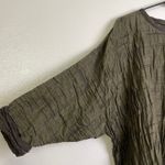 Ona NY Top Womens Size M Olive Shirt Wool Blend Lagenlook Crinkle Cuff Boxy USA Green Size M Photo 4