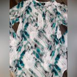 Target Women's Top in White, Black, and Teal Abstract Print Photo 7