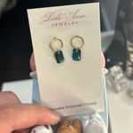 Leslie Anne Emerald Swarovski Crystal 18k Gold Filled Earrings Photo 0