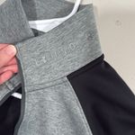 Under Armour  Gray and Black ColdGear 1/4 Zip Size Small EUC Photo 5