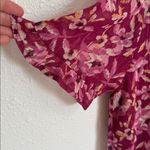 Beacon Apparel Floral Patterned Top in Pinks Size Medium Pink Photo 3