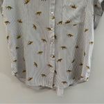 Jane and Delancey Jane and Delaney cap sleeve button down shirt- Size M Photo 2