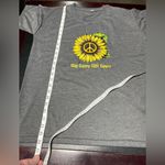 “Stay trippy little hippie” gray tee shirt w Sunflower and PEACE SIGN XL Yellow Size XXL Photo 3