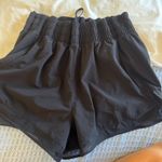 Athleta  High-Rise Mesh Racer Run Shorts 3" Photo 2