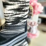 Toms Black Suede Nepal Mixed Textile Boots NEW Size 7.5 Photo 3