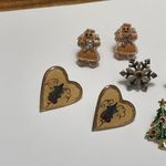 Lot Of 4 Earrings Pierced Christmas Holiday Heart Gingerbread Man Snowflake Etc Photo 8