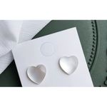 Boutique NEW Large Acrylic Heart Stud Earrings Pearl White Minimalist Elegant‎ 1.6cm Photo 1