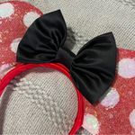 Disney  Minnie Mouse Ears Red Polka Dots Sequin Black Bow Headband Photo 1