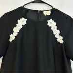 Kate Spade Black/White Crepe Short Sleeve Embroidered Lace Top/Blouse Size 6 Photo 3