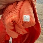 Lululemon Hotty Hot Shorts Low Rise 2.5” Lined Coral Kiss Size 14 NWT Photo 4