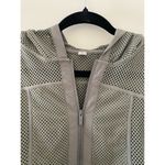 Lululemon  Athletica Relaxed Fit Mesh Jacket Grey Green Sage 6 EUC Photo 7