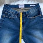 frame denim Le Skinny De Jeanne Frayed Triangle-Hem Jeans Size 25 Photo 6