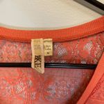 Buckle BKE peach orange lace short sleeve t shirt size medium! Photo 1
