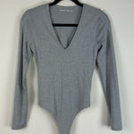 Abercrombie & Fitch Abercrombie‎ & Fitch Grey Silver V-neck Long Sleeve Bodysuit Size Small Photo 0