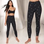 Spiritual Gangster  Black and Gold Novelty Star Print Leggings Women’s Size M Photo 1