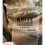 ECHT  Arise Scrunch Green Legging Athletic Shorts‎ Size Large Photo 4