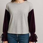 Listicle Grey Long Sleeve Purple Pleated Velvet Sleeve Detail Top Size Small Photo 0