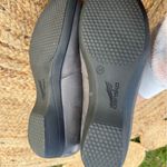 Dansko  Women’s 39 US 8.5-9 Fifi Grey Burnished Nubuck Booties Photo 7