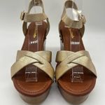 City Classified Sandal Womens 8 Brown Gold Criss Cross Ankle Strap Chunky NEW Photo 3