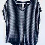 Yogalicious Striped Open Back Active T-Shirt Large Photo 0