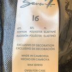 Seven 7 jeans. Size 16 medium blue wash Angled frayed hem. Button and zip close Photo 3