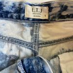 Letter to Julius distressed bleach cut off shorts, size small Blue Photo 4