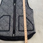 J.Crew  Monochrome Black & White Herringbone Quilted Puffer Vest Size Small Photo 9