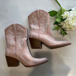 Womens Cowboy Boots Size‎ 7 Western Pink Embroidered Zip Up Ankle Booties Photo 0