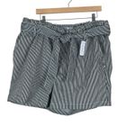 Lane Bryant NWT High Rise Belted Shorts Womens 16 Black White Striped Coastal Photo 1