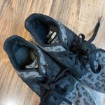 Avia  memory foam shoes size 6 Photo 2