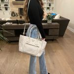 Prada ELEGANT 💫 💫genuine leather tote bag ☀️☀️ Photo 1