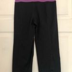 Alo Yoga black cropped leggings purple waist Photo 3