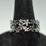 Source Unknown NWOT Art Deco Web Daisy Filigree Silver Tone Metal Size 7 Casual Y2K Trendy Ring Photo 3