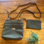 Baggallini Essential Crossbody Bag with Card / Coin Pouch EUC Photo 0