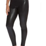 Mario Serrani Mario Seranni Italy Women's NWOT Black Faux Vegan Leather Leggings‎ Size Small Photo 0