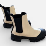 Blondo  White and Black Waterproof “Helga” Chelsea Boots Women's Size 7M New Photo 0