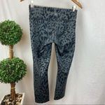 Lululemon Gray Cropped Leopard Animal Print Sport Athletic Leggings 6 Photo 2
