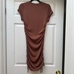 Short Sleeve Ribbed Bodycon Mini Dress with Ruched Detail, size Medium Brown Photo 4