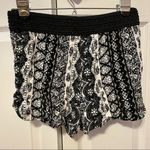 Joe B Black and White Pattern Shorts Photo 1