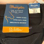 Wrangler Women's Straight Leg Jeans - Black Photo 4