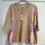 easel  Miss Tan Cotton Daisy Patch Natural Top Sz. M NWT Photo 2