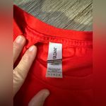 Gildan Penn State Peanuts Charlie Brown Christmas Festive Red Graphic T-Shirt Comfy Photo 2